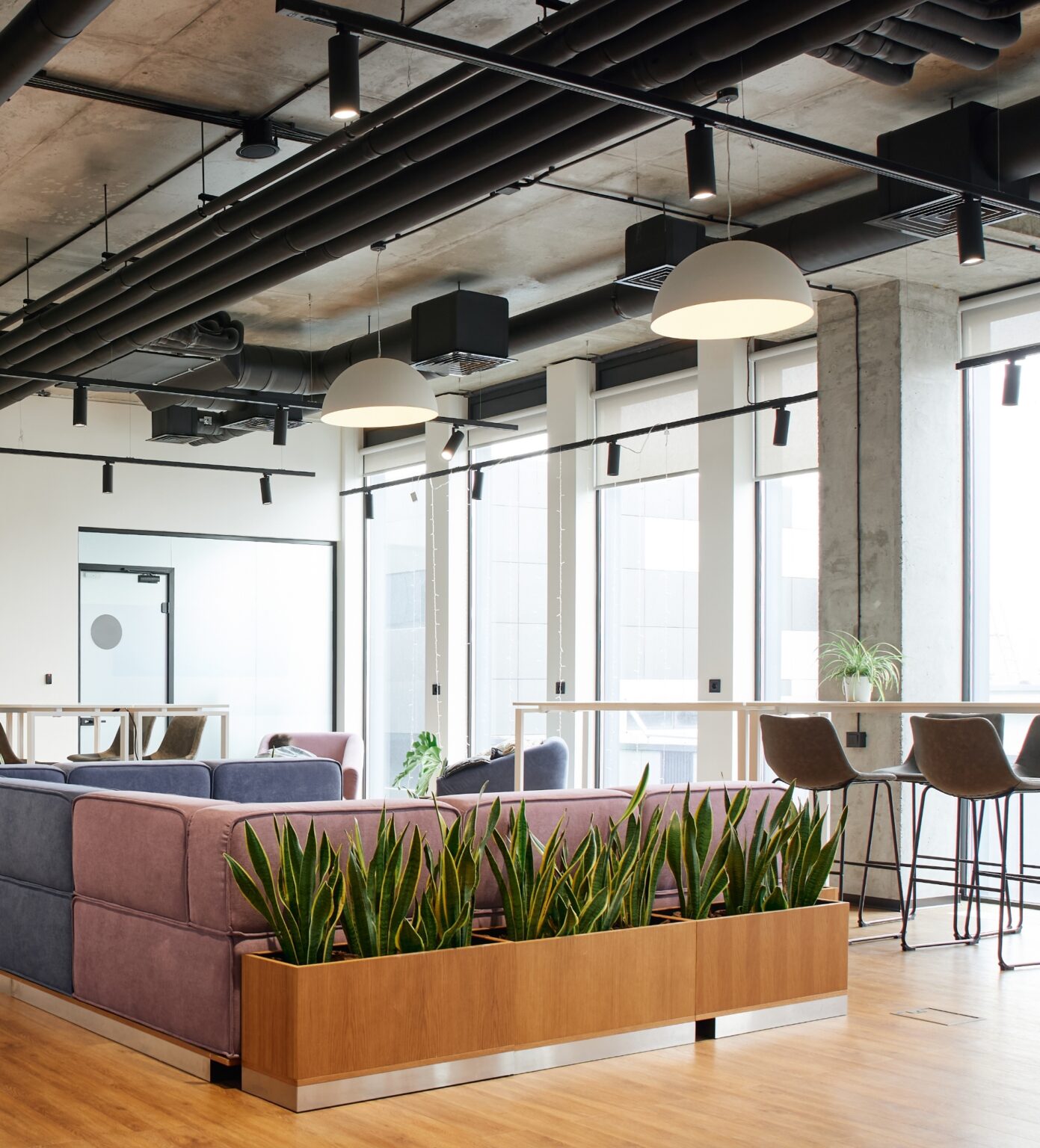 Curated visual reference: Green Apartment Amenities With Pet Friendly And Kid Friendly Features Reference: Amenities Pet Friendly Luxury Apartments In Mountain View Ca