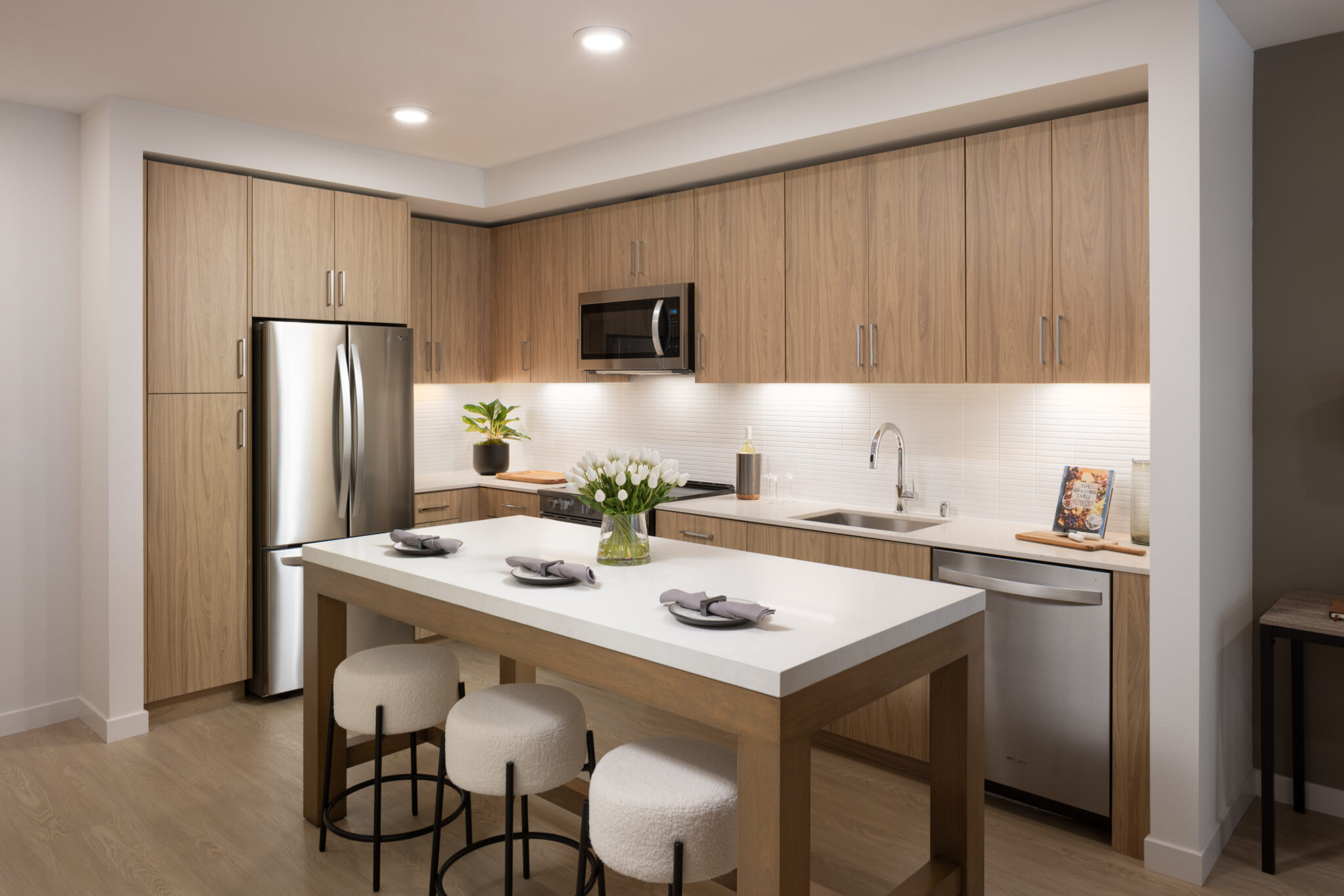 1, 2, & 3-Bedroom Luxury Apartments in Mountain View, CA